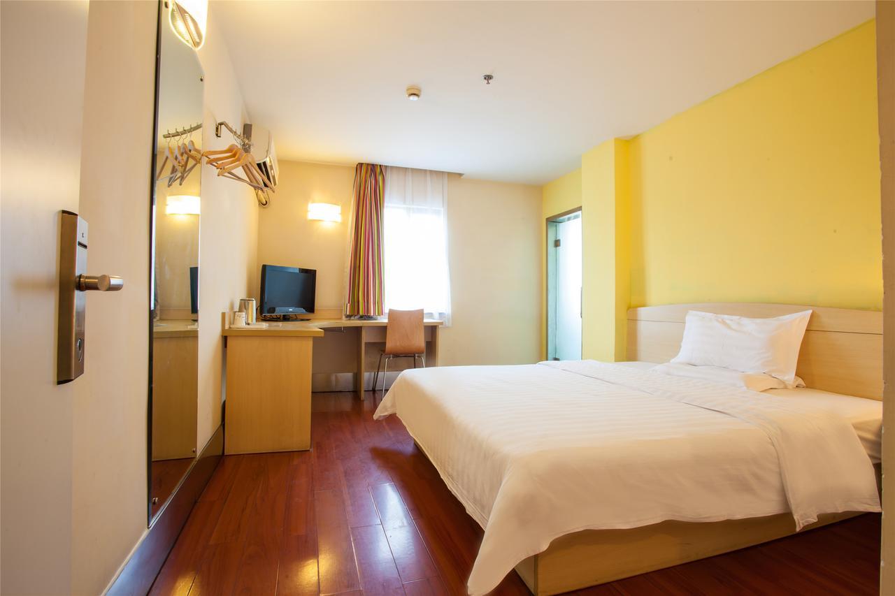 7Days Inn Qingdao Development Zone Jinshatan חדר תמונה