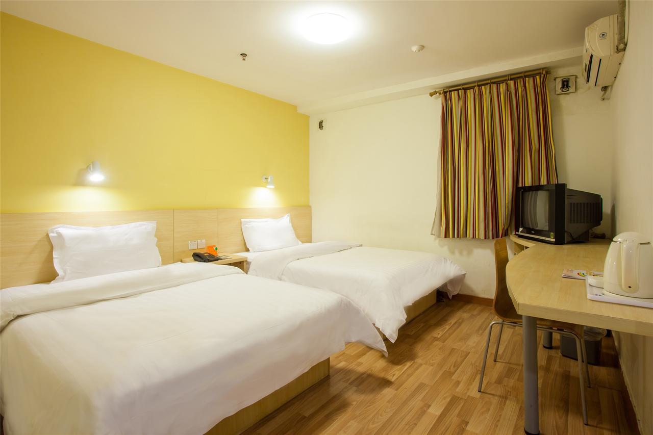 7Days Inn Qingdao Development Zone Jinshatan חדר תמונה